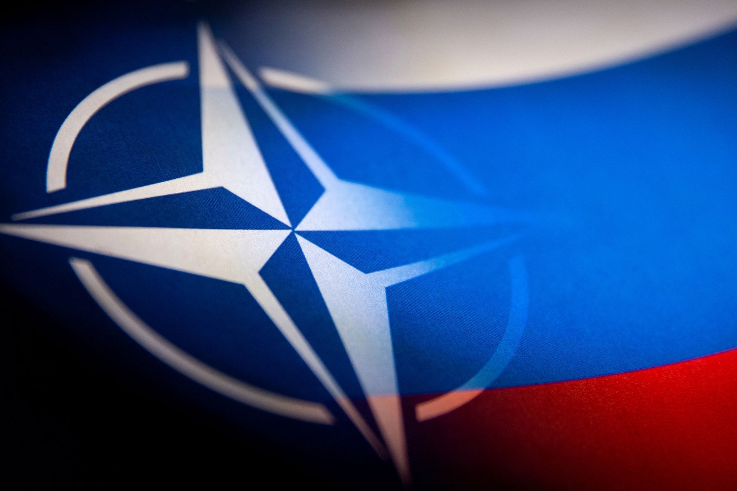 Американский полковник объяснил, почему США и НАТО не смогут победить Россию