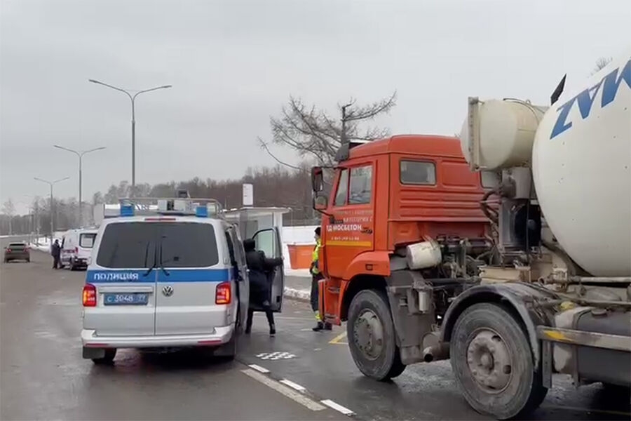Водителя бетономешалки, наехавшего на 10-летнюю девочку в Москве, задержали