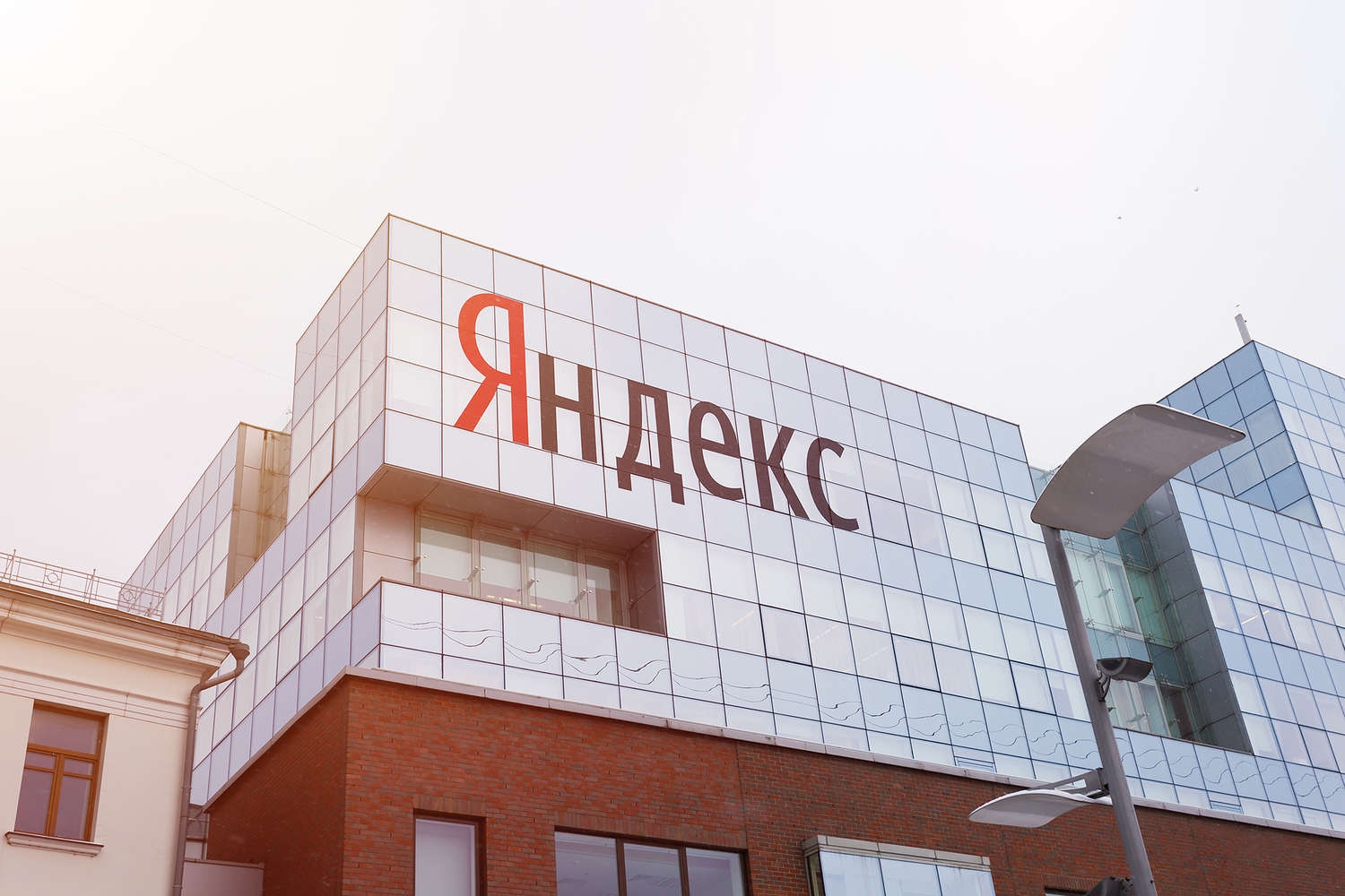Суд отказал «Яндексу» в аресте средств A&DD на сумму в 891 млн рублей