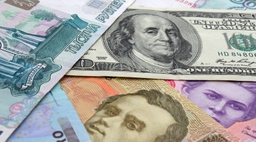 Объем валютных кредитов россиян уменьшился до минимума