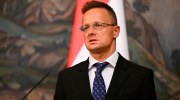 Глава МИД Венгрии Сийярто призвал поддержавших санкции лидеров ЕС уйти в отставку