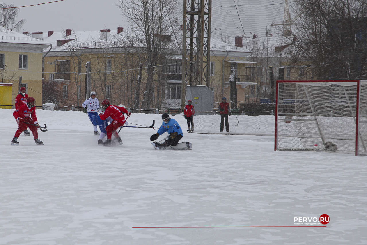 «Уральский трубник» дома проиграл «Динамо»