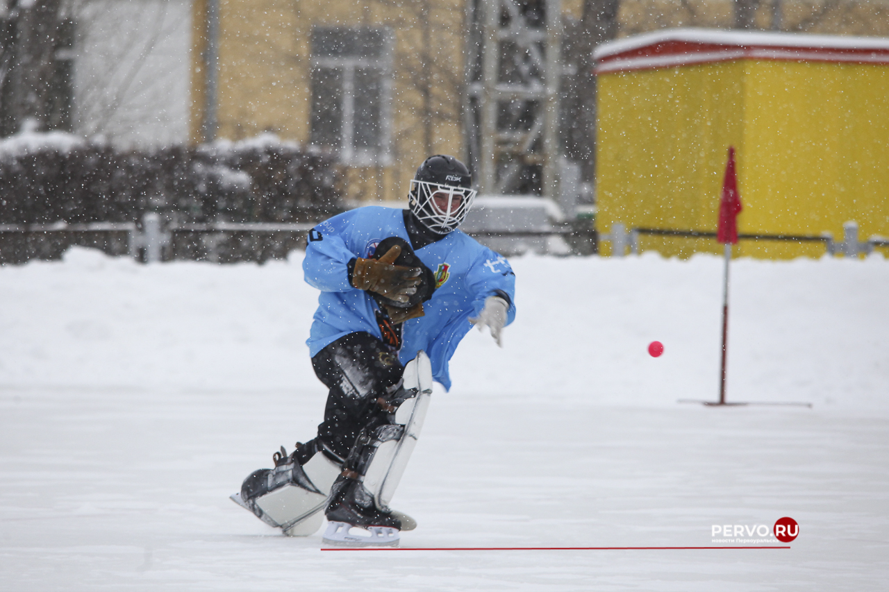 «Уральский трубник» дома проиграл «Динамо»