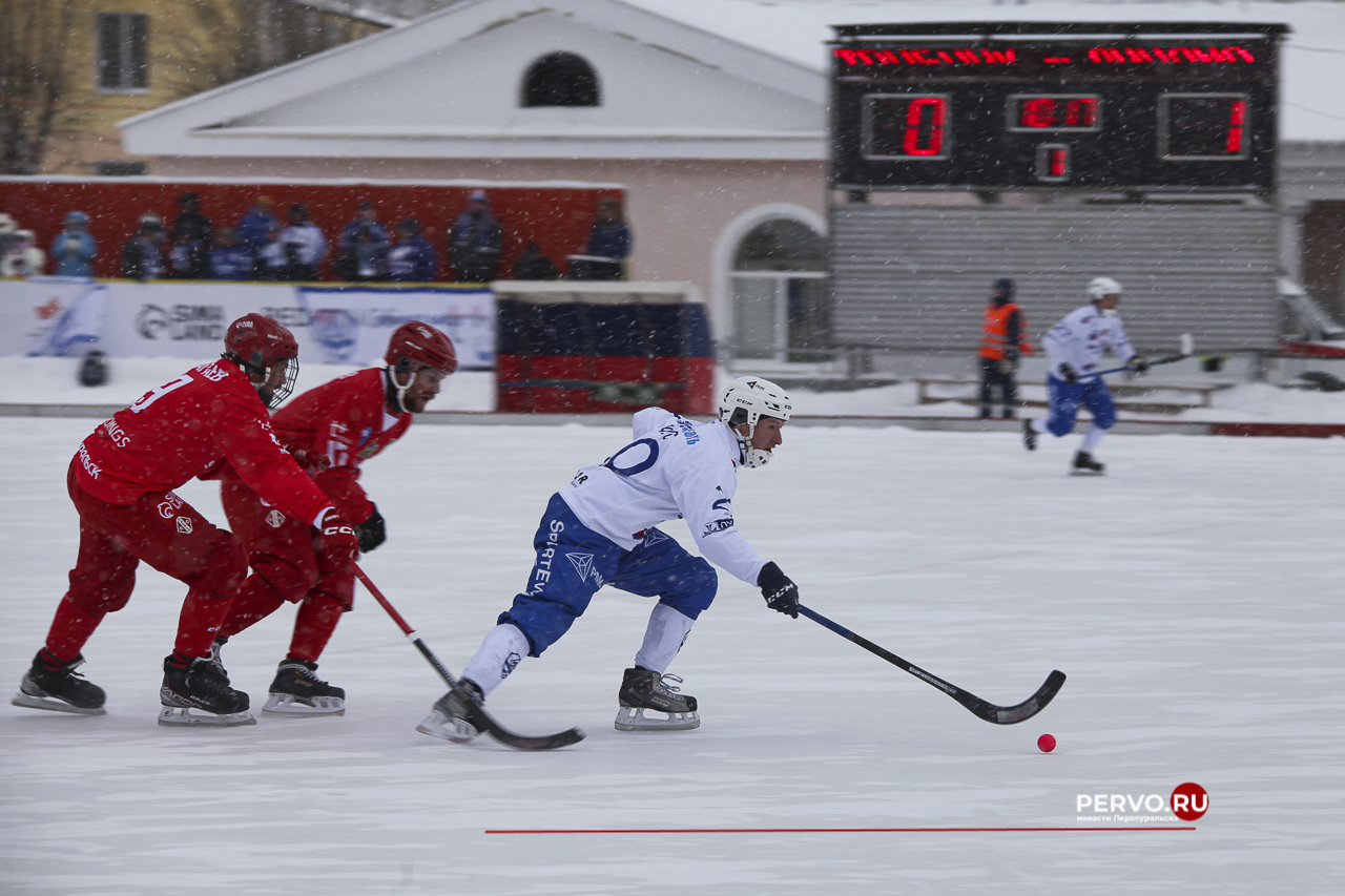 «Уральский трубник» дома проиграл «Динамо»