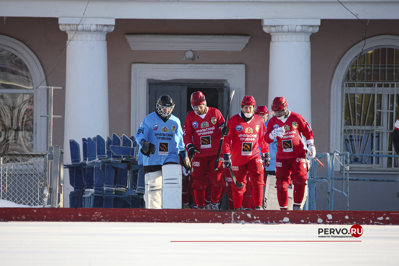 «Уральский трубник» в Первоуральске провёл игру с «Ак Барс-Динамо»