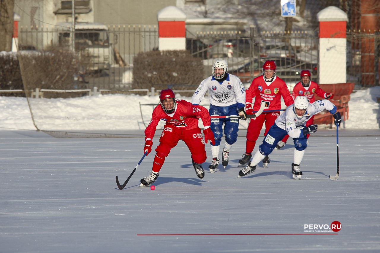 «Уральский трубник» в Первоуральске провёл игру с «Ак Барс-Динамо»