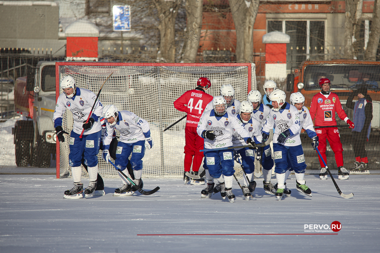 «Уральский трубник» в Первоуральске провёл игру с «Ак Барс-Динамо»