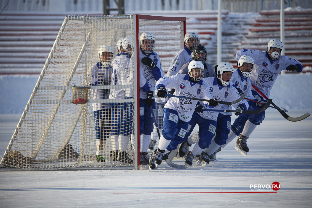 «Уральский трубник» в Первоуральске провёл игру с «Ак Барс-Динамо»