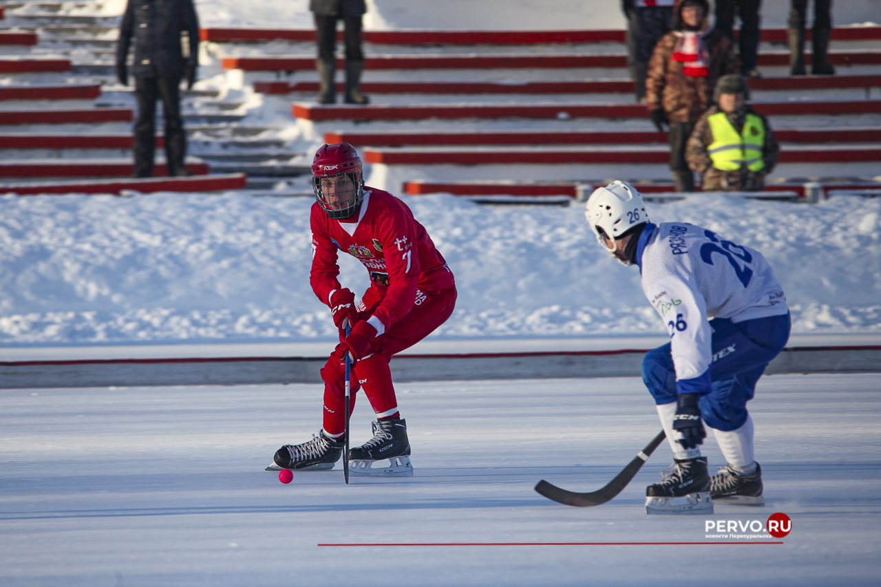 «Уральский трубник» в Первоуральске провёл игру с «Ак Барс-Динамо»