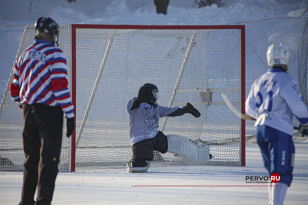 «Уральский трубник» в Первоуральске провёл игру с «Ак Барс-Динамо»