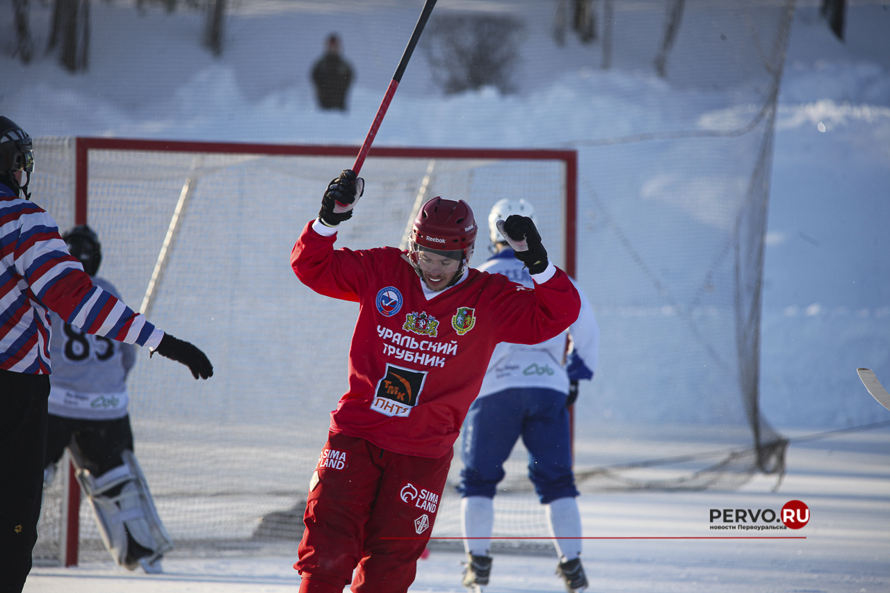 «Уральский трубник» в Первоуральске провёл игру с «Ак Барс-Динамо»