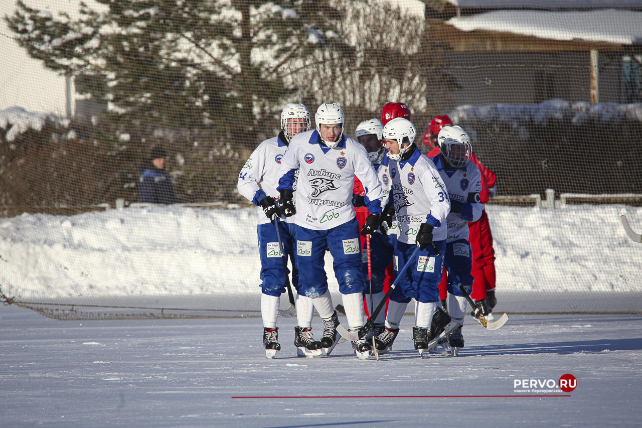 «Уральский трубник» в Первоуральске провёл игру с «Ак Барс-Динамо»