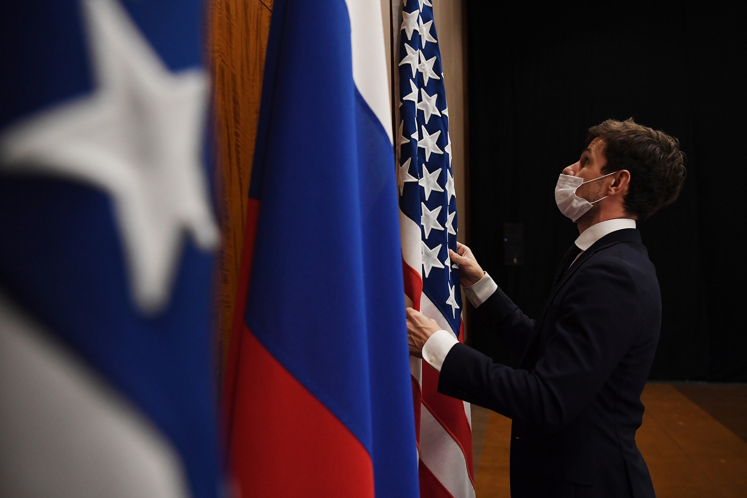 МИД РФ: отношения России и США находятся на последнем издыхании