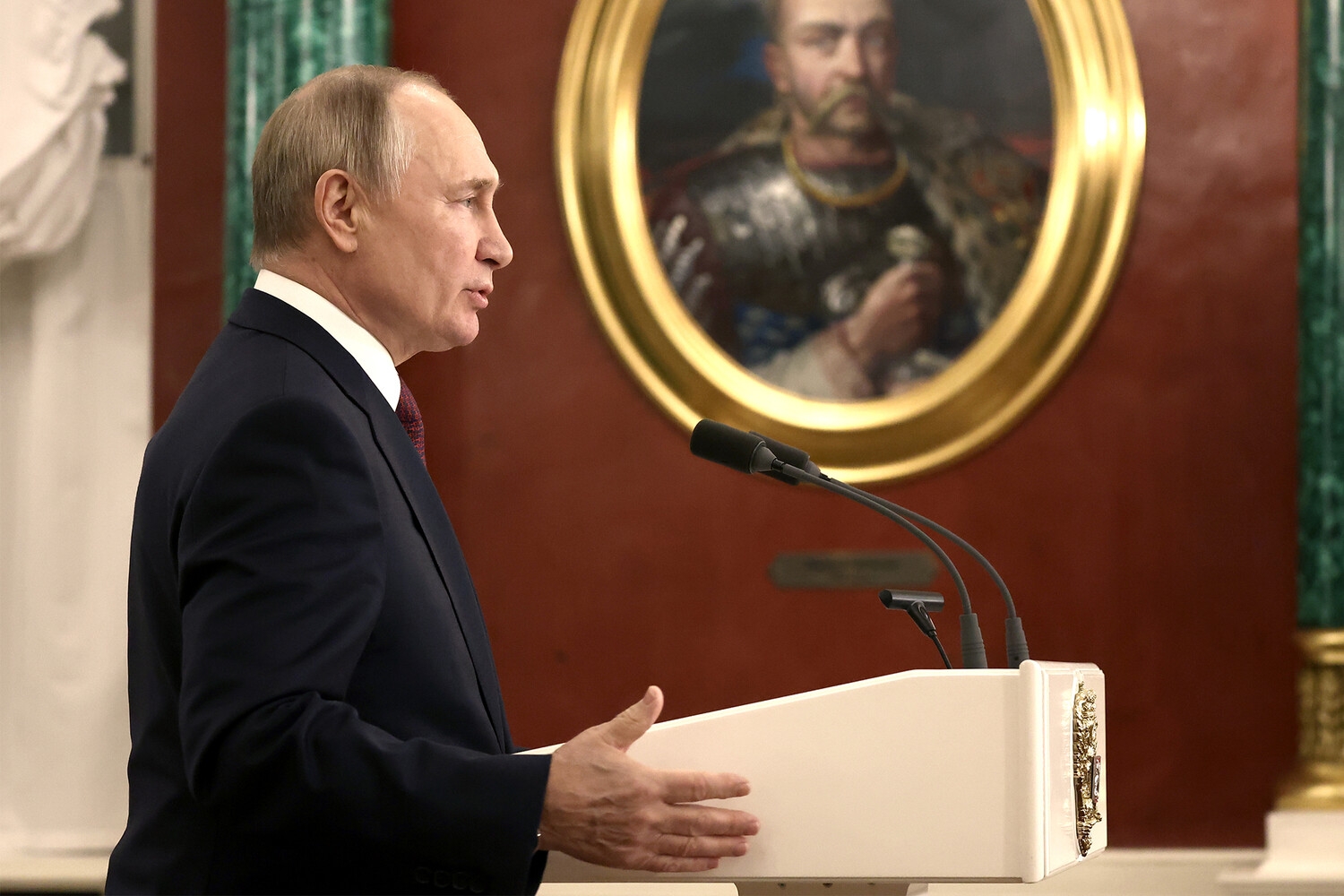 Президент Владимир Путин назвал целью России объединение русского народа
