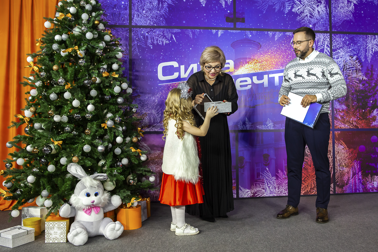 В Первоуральске Новотрубники провели новогодний онлайн-корпоратив