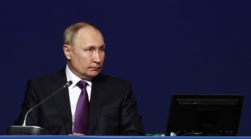 Путин разрешил недружественным странам использовать валюту при оплате долгов за газ