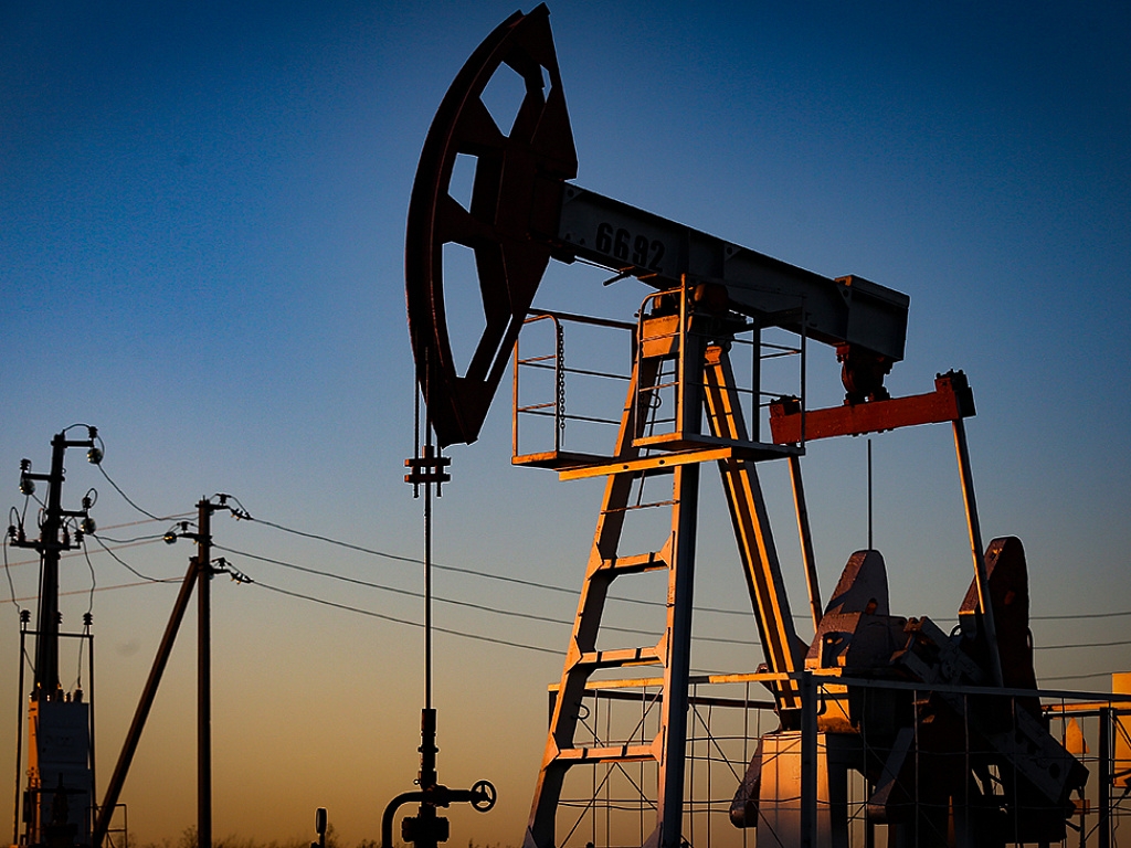 Запад пересмотрит уровень потолка цен на нефть из России с учетом реалий рынка