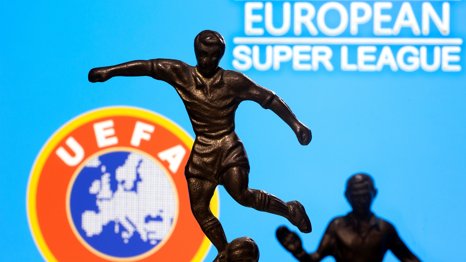 УЕФА может начать возвращение России с юношеских и женских команд