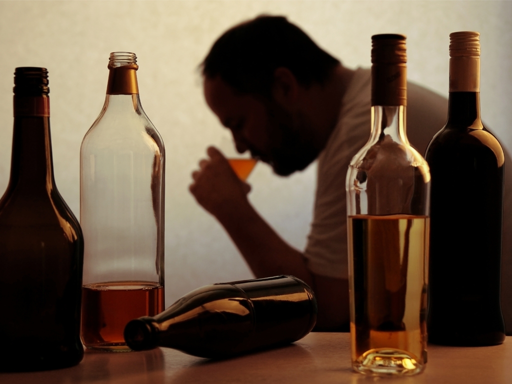 Число алкоголиков и наркоманов в городском округе снижается 