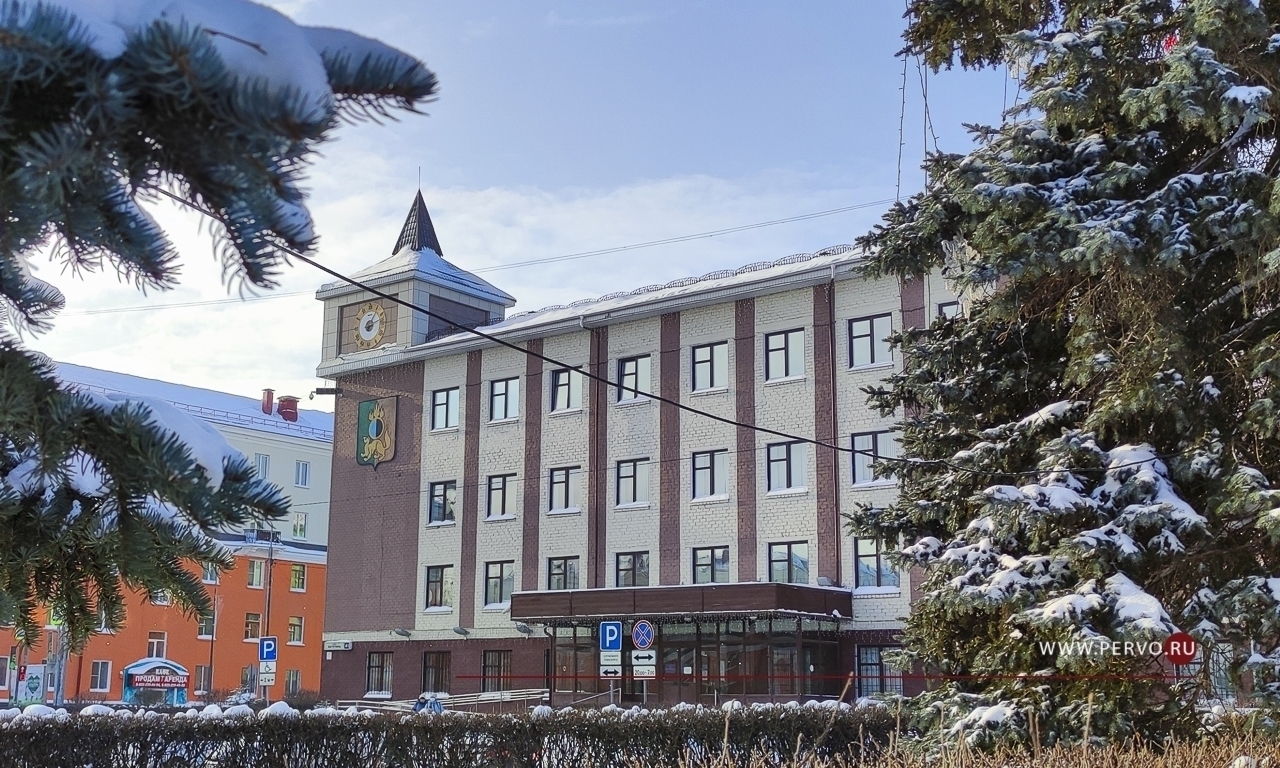 В администрации города проходят приёмы с семьями военнослужащих