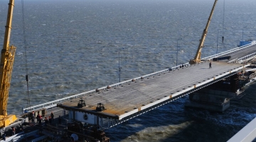 Автодорожную часть Крымского моста закроют