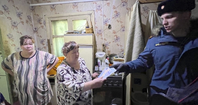 В Первоуральске прошёл рейд МЧС по неблагополучным семьям