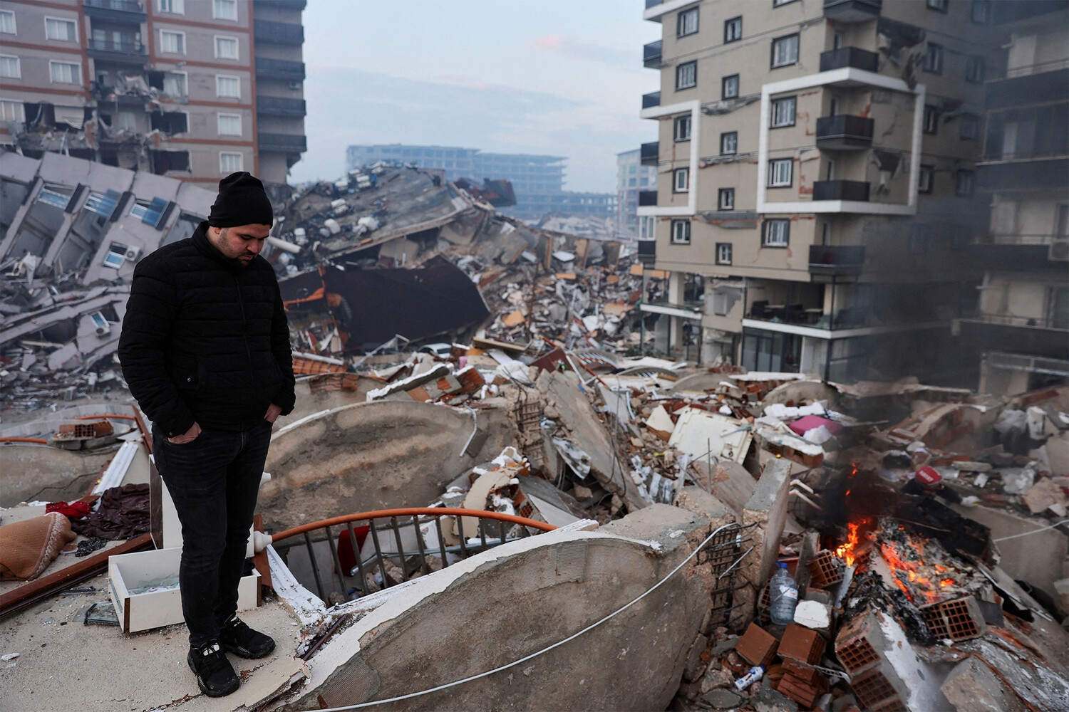 Число погибших при землетрясении в Турции выросло до 3419