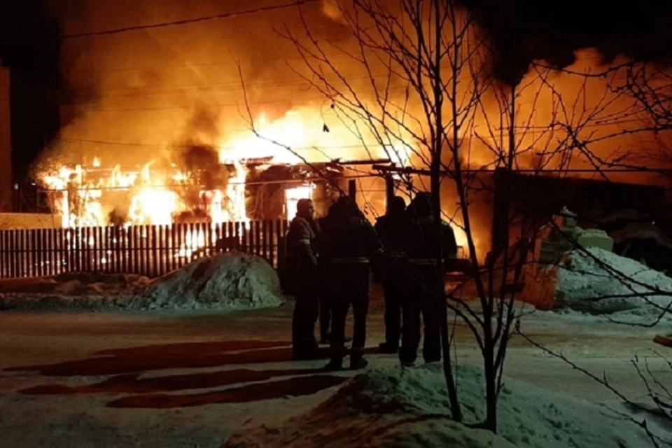 Многодетная семья из Первоуральска осталась без жилья после пожара