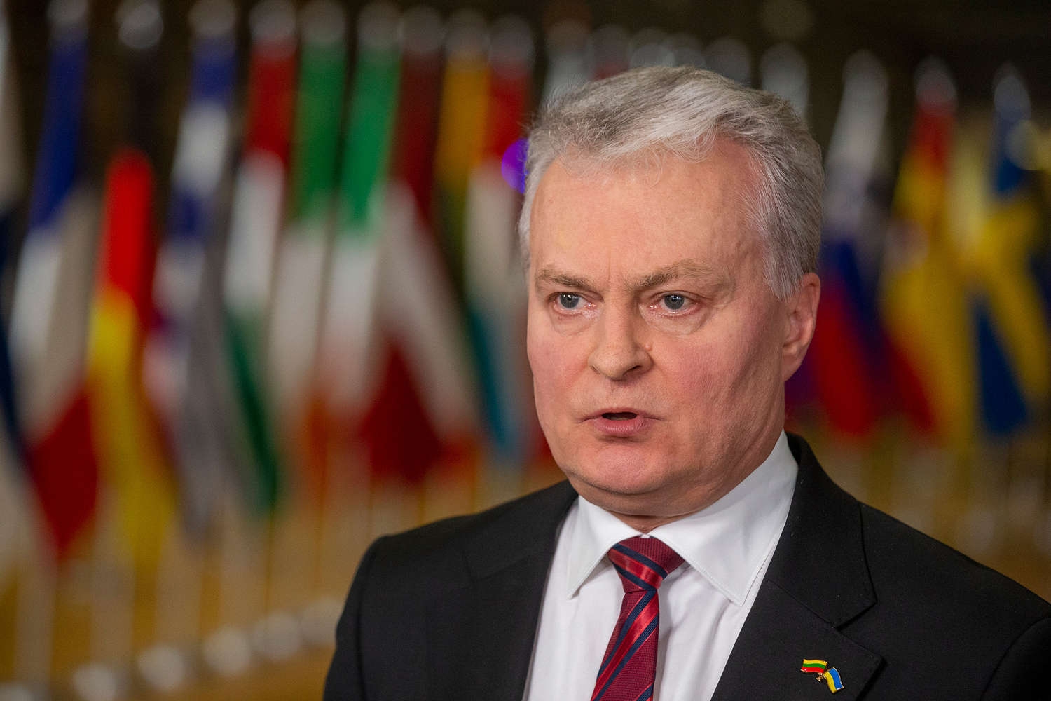 Президент Литвы Науседа призвал переступить «красные линии» по поставкам оружия Украине