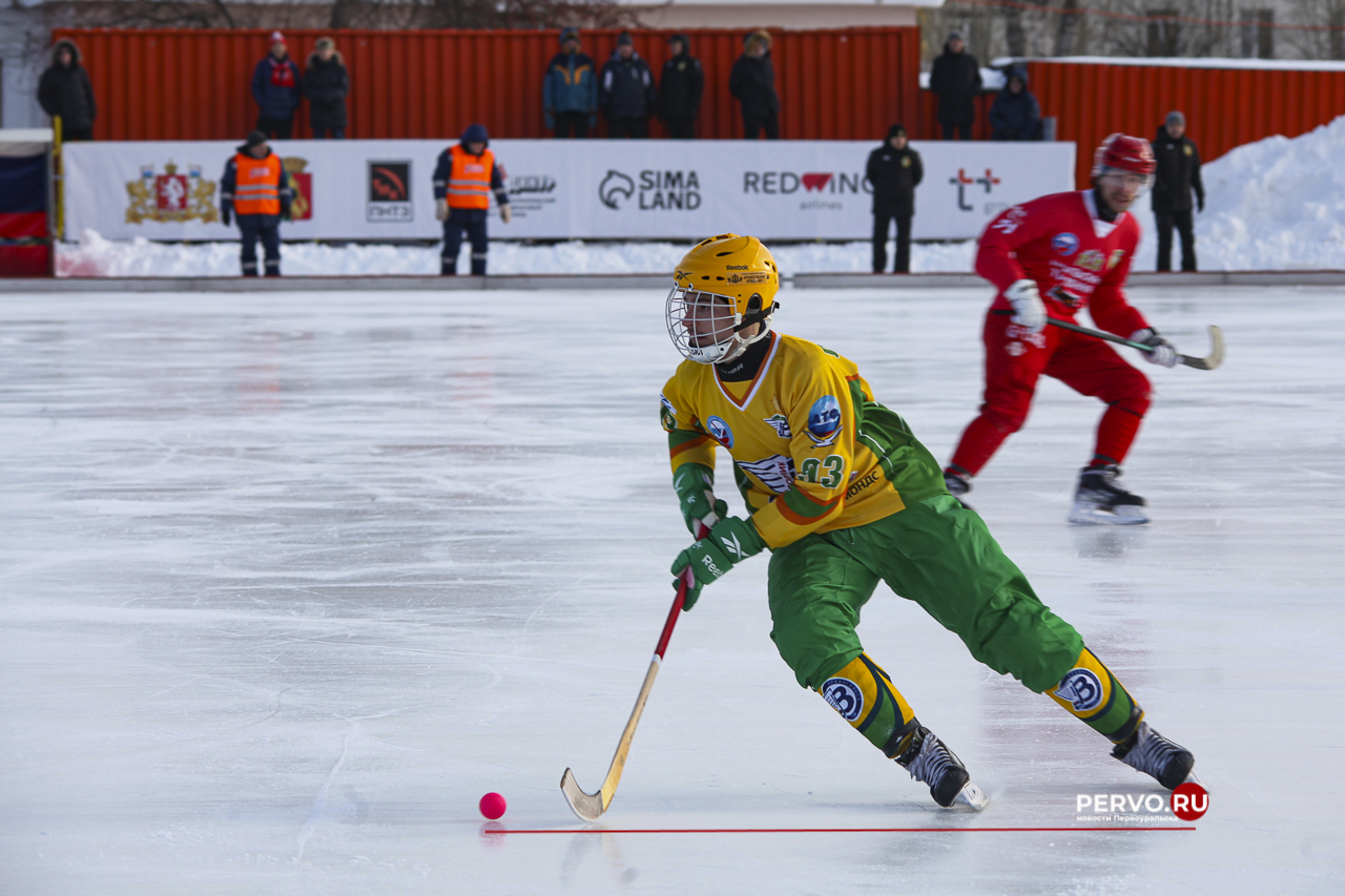 «Уральский трубник» в Первоуральске проиграл «Воднику». Фотографии