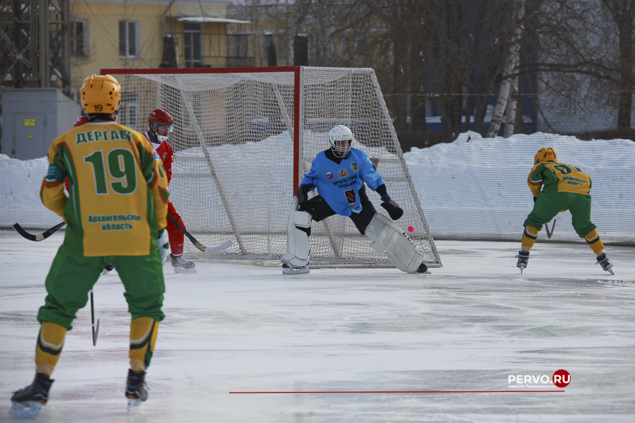 «Уральский трубник» в Первоуральске проиграл «Воднику». Фотографии