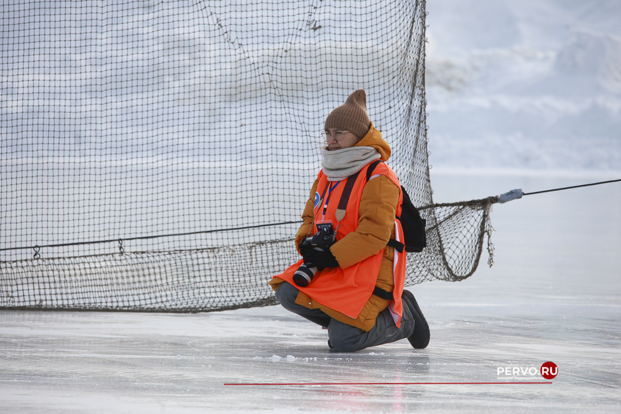 «Уральский трубник» в Первоуральске проиграл «Воднику». Фотографии