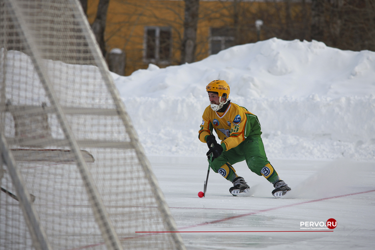 «Уральский трубник» в Первоуральске проиграл «Воднику». Фотографии