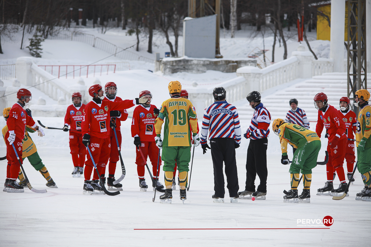 «Уральский трубник» в Первоуральске проиграл «Воднику». Фотографии