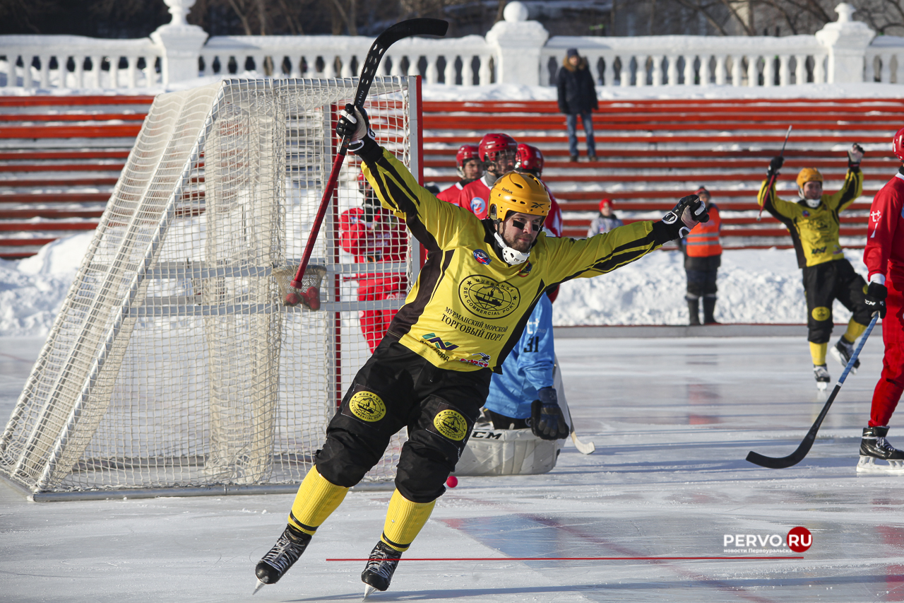 «Уральский трубник» дома снова проиграл, на этот раз «Мурману». Фотографии