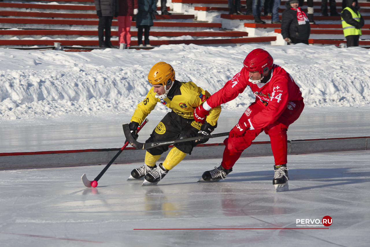 «Уральский трубник» дома снова проиграл, на этот раз «Мурману». Фотографии