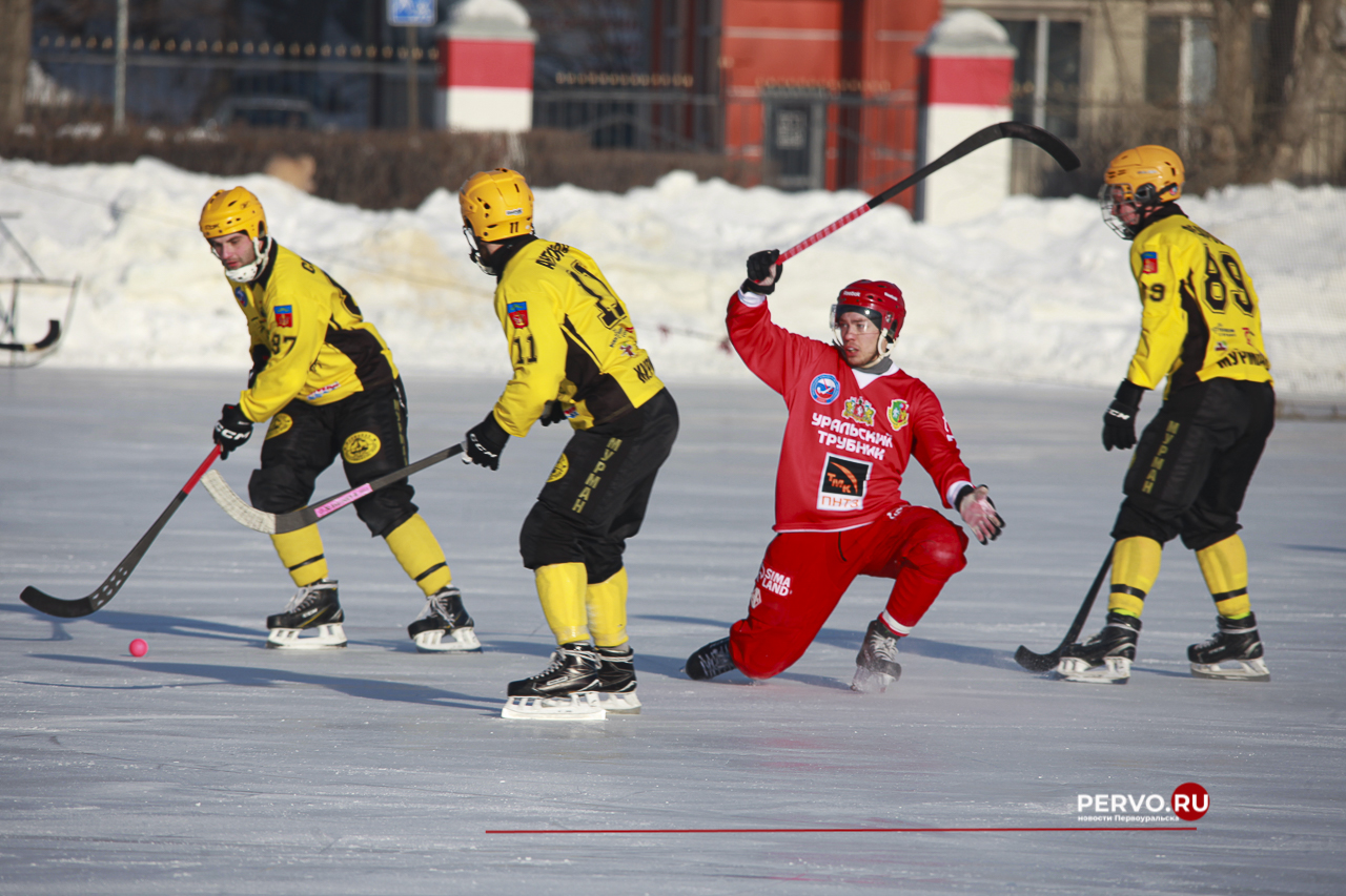 «Уральский трубник» дома снова проиграл, на этот раз «Мурману». Фотографии