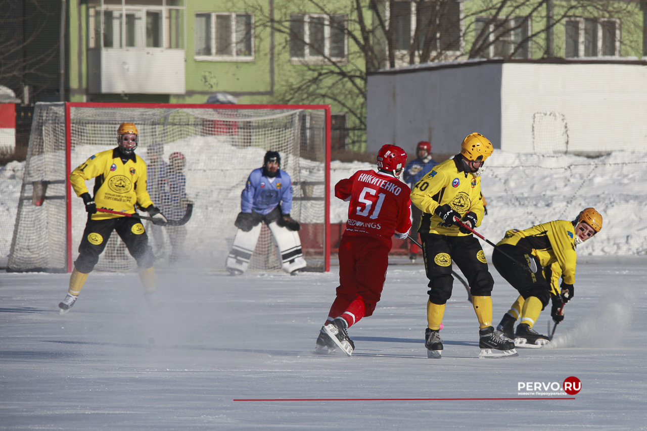 «Уральский трубник» дома снова проиграл, на этот раз «Мурману». Фотографии