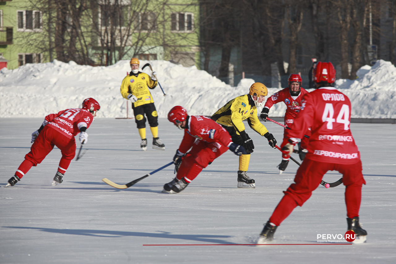 «Уральский трубник» дома снова проиграл, на этот раз «Мурману». Фотографии