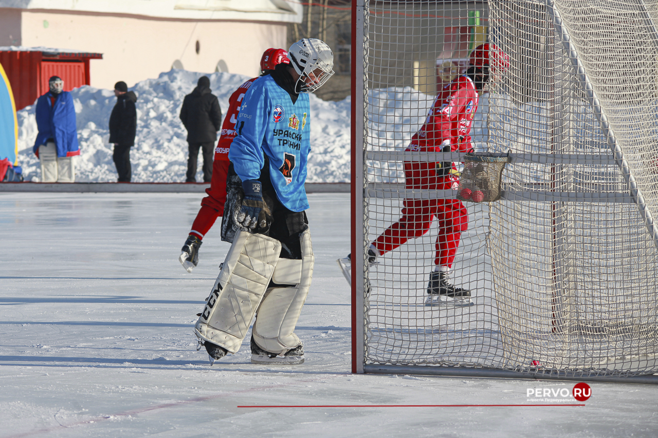 «Уральский трубник» дома снова проиграл, на этот раз «Мурману». Фотографии