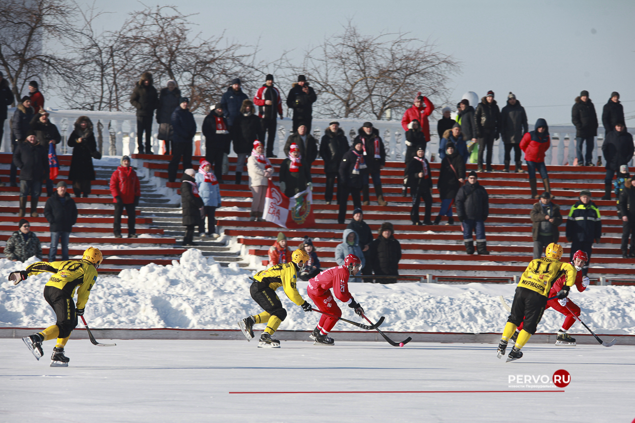 «Уральский трубник» дома снова проиграл, на этот раз «Мурману». Фотографии