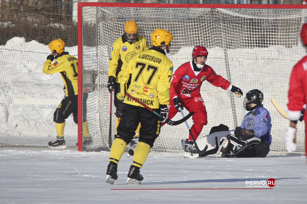 «Уральский трубник» дома снова проиграл, на этот раз «Мурману». Фотографии