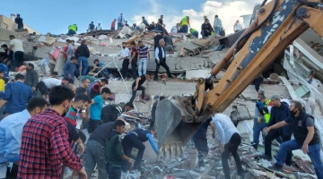 Число погибших при землетрясении в Турции выросло до 1121
