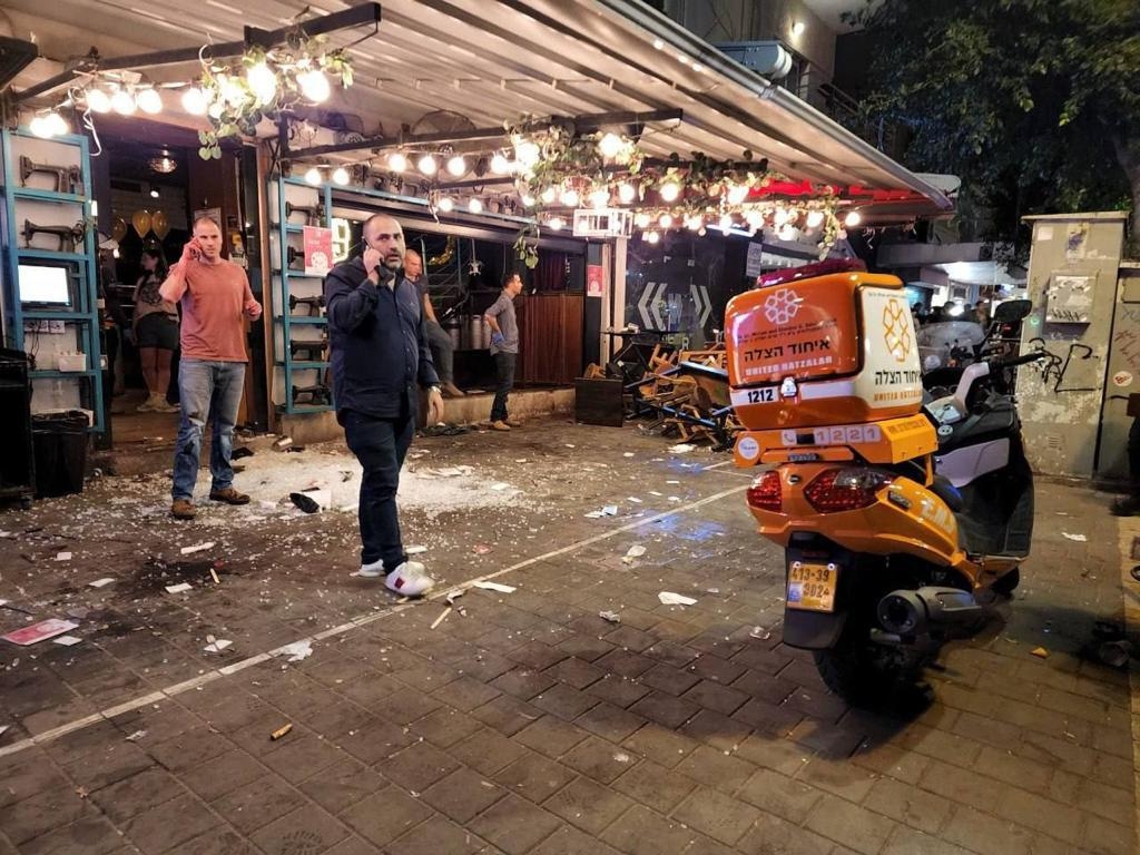 Три человека ранены в результате стрельбы в центре Тель-Авива