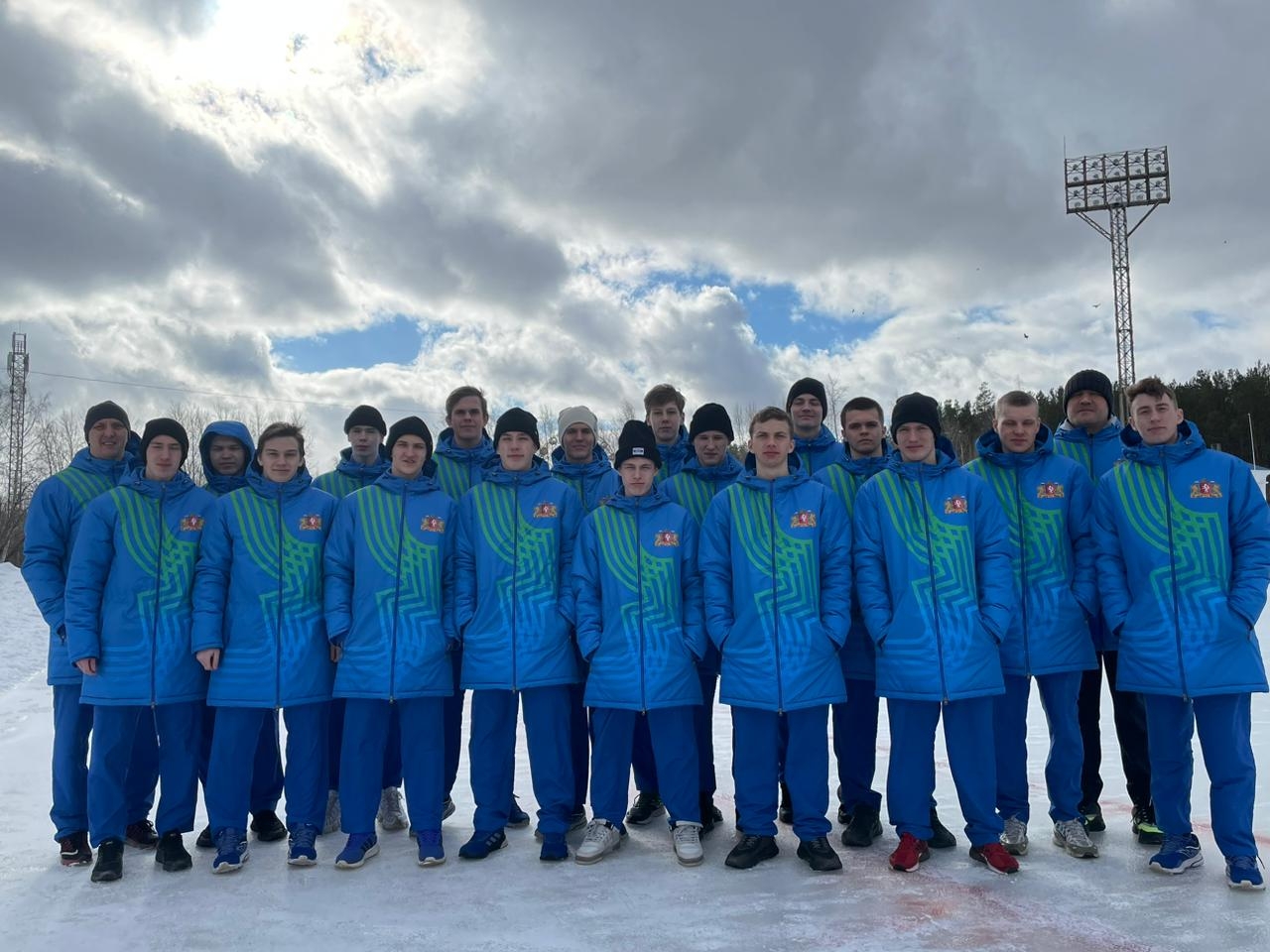 Сезон по хоккею с мячом продолжается в Иркутске