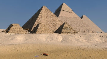 В Египте археологи с помощью сканера обнаружили скрытый коридор внутри пирамиды в Гизе