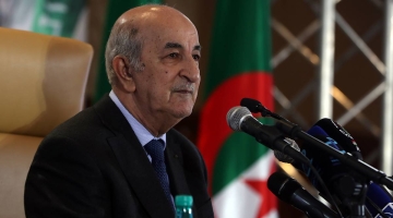 Президент Алжира заявил, что посетит Россию с визитом в мае