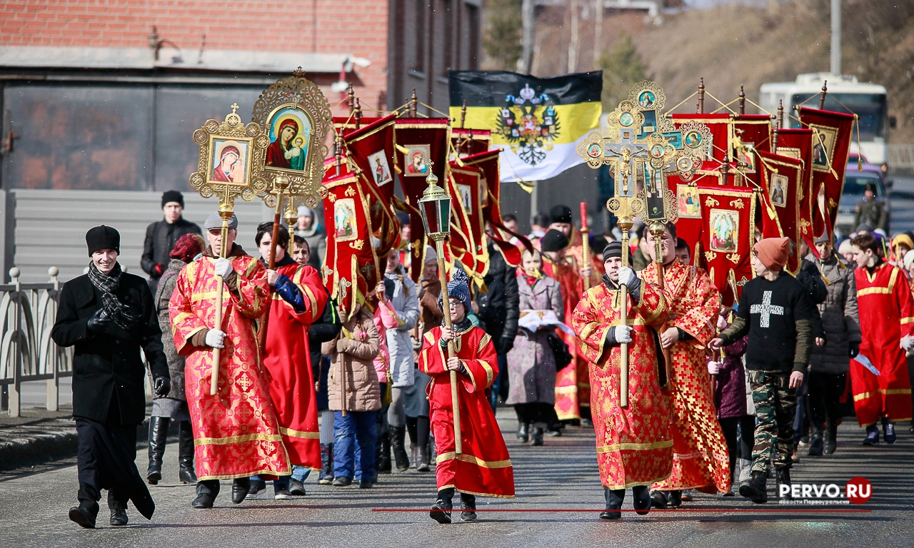 Первоуральцы пройдут Крестным ходом в честь праздника Пасхи