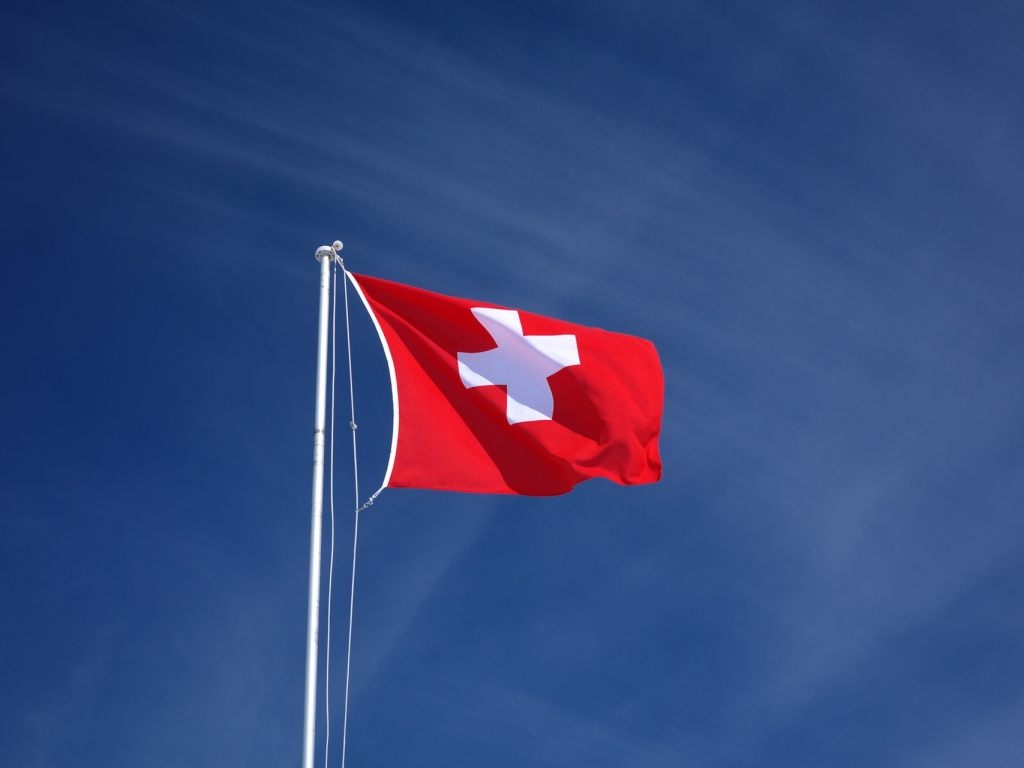 Власти Швейцарии отвергли требование посла США заблокировать еще $50-100 млрд активов РФ