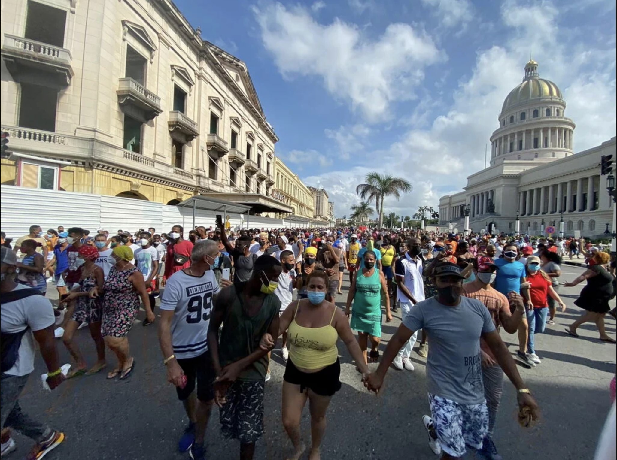 Власти Кубы отменили первомайский парад из-за нехватки топлива